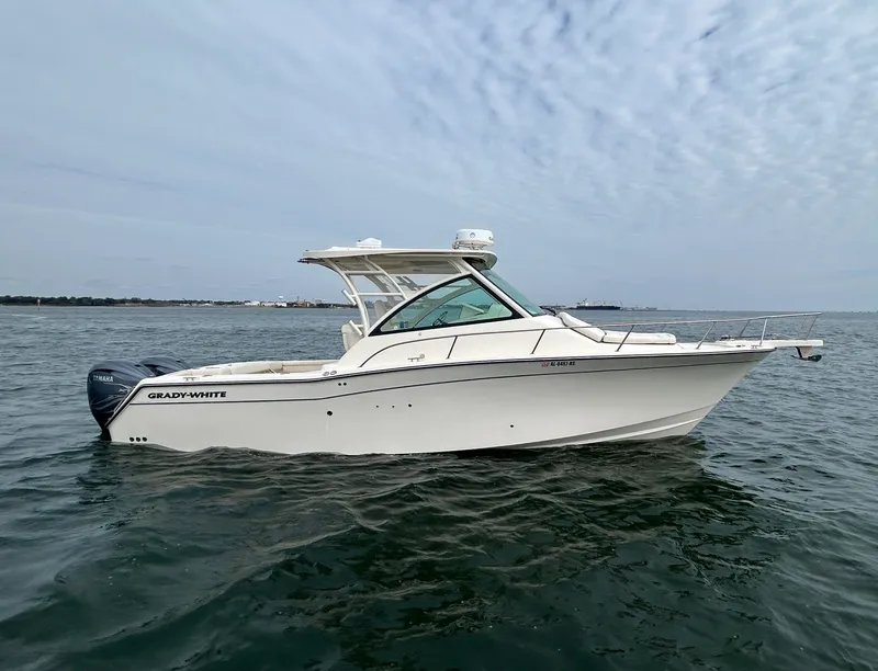 Slide: The Image of Grady-White Express 330 2021 - 6