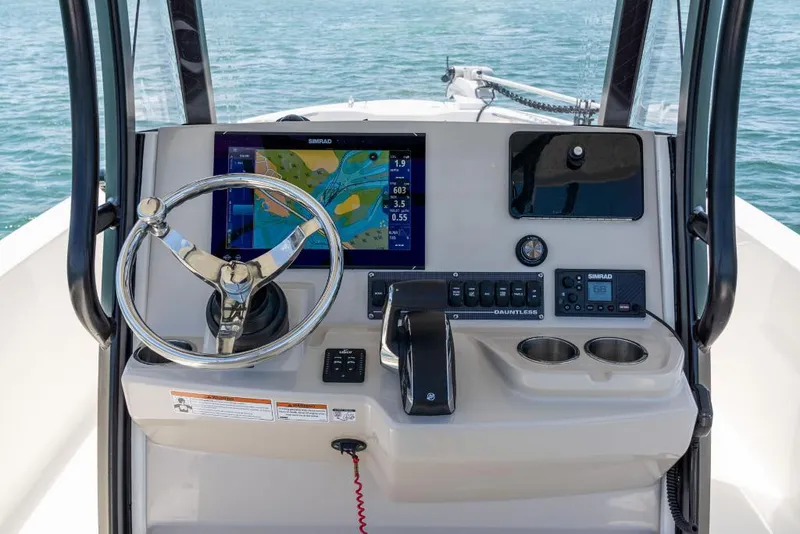 Slide: The Image of Boston Whaler 280 Dauntless 2024 - 122