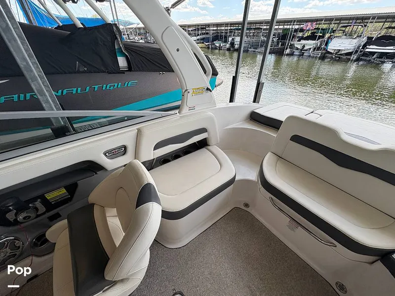 Slide: The Image of Stern Passenger Seating With Storage - 15802172