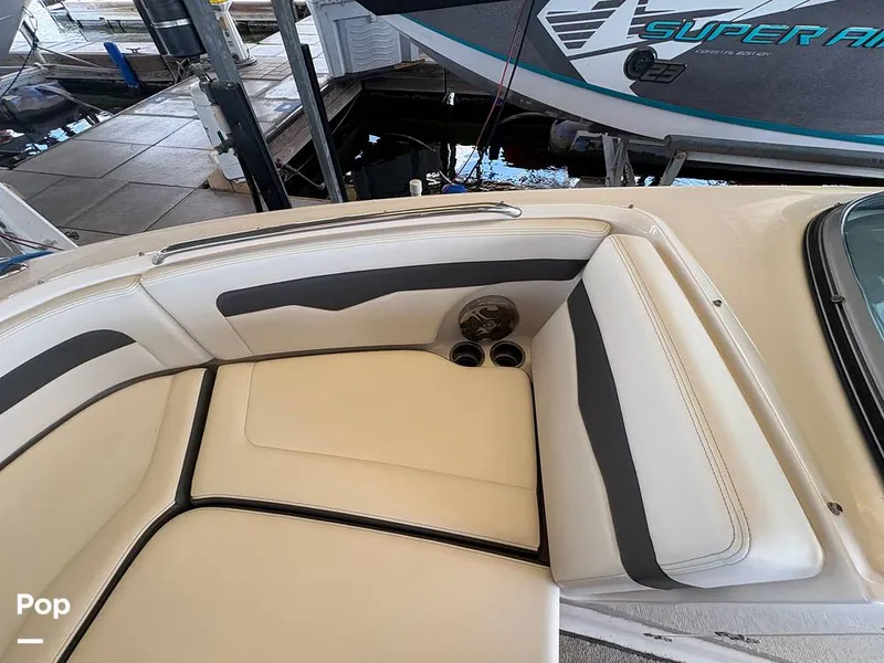 Slide: The Image of Speakers/beverage Holders - 15802201