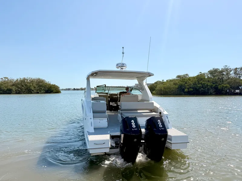 Slide: The Image of Cruisers 34 GLS Outboard 2026 - 10