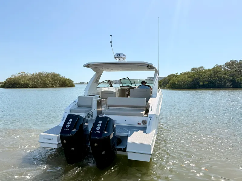 Slide: The Image of Cruisers 34 GLS Outboard 2026 - 12