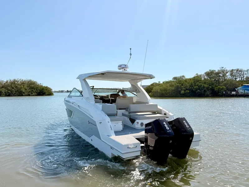 Slide: The Image of Cruisers 34 GLS Outboard 2026 - 15