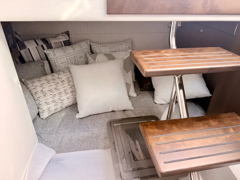 Slide: The Image of Cruisers 34 GLS Outboard 2026 - 63