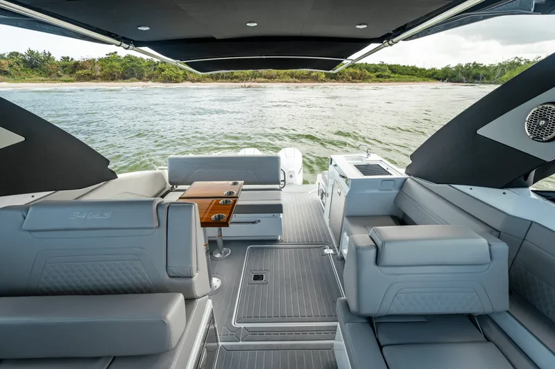 Slide: The Image of Cruisers Yachts 34 GLS Outboard 2026 - 142