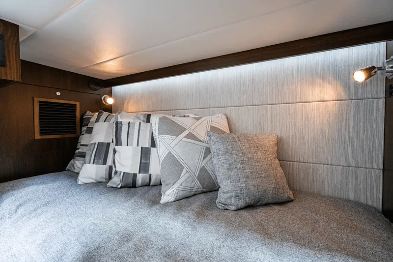 Slide: The Image of Cruisers Yachts 34 GLS Outboard 2026 - 167