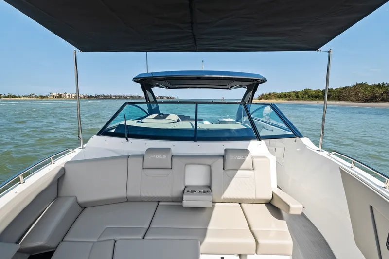 Slide: The Image of Cruisers Yachts 34 GLS Outboard 2026 - 22