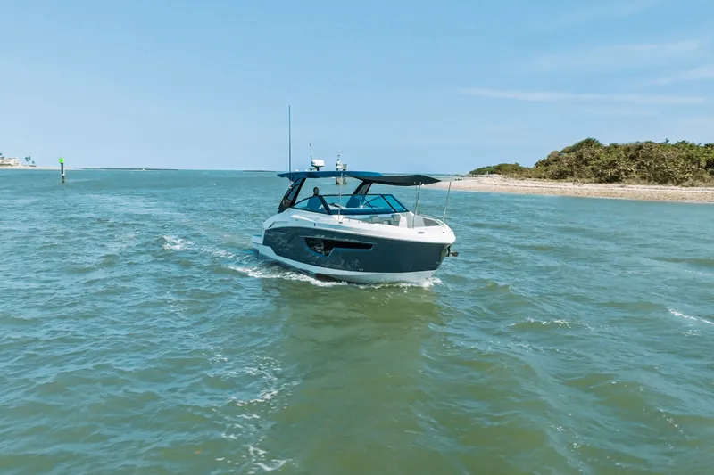 Slide: The Image of Cruisers Yachts 34 GLS Outboard 2026 - 31