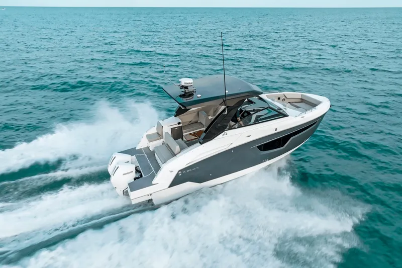 Slide: The Image of Cruisers Yachts 34 GLS Outboard 2026 - 59