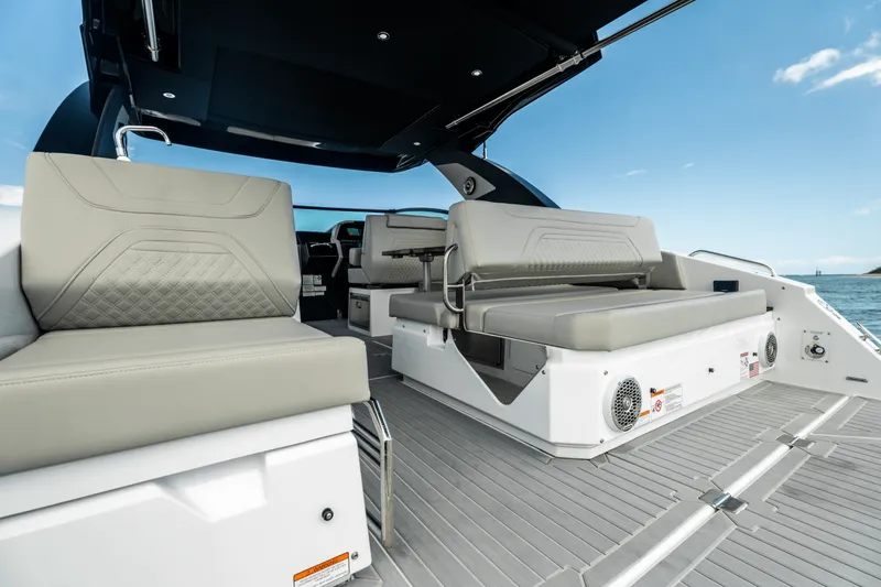 Slide: The Image of Cruisers Yachts 34 GLS Outboard 2026 - 76