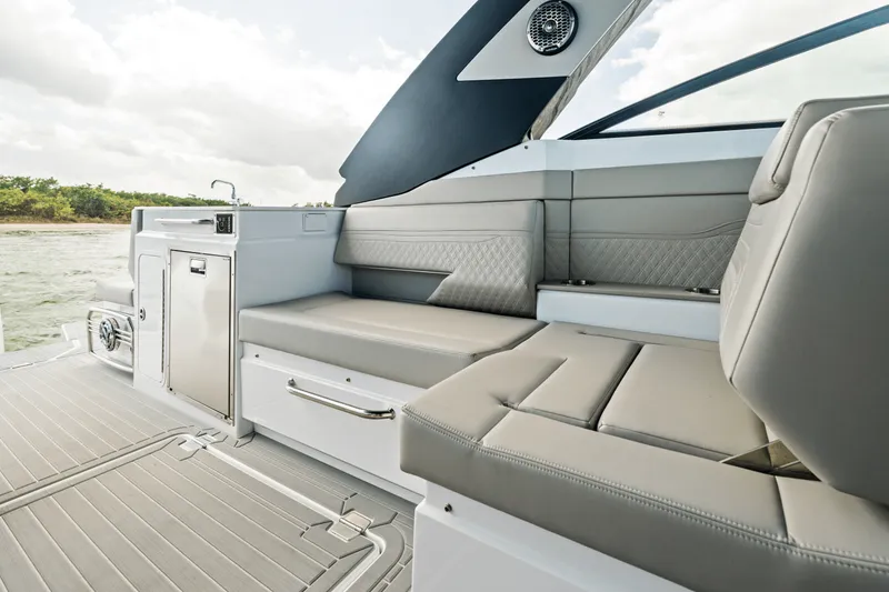 Slide: The Image of Cruisers Yachts 34 GLS Outboard 2026 - 91