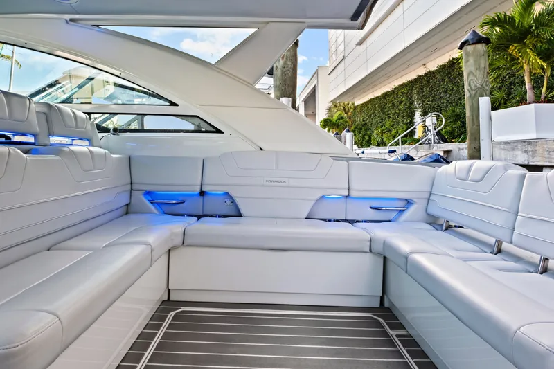 Slide: The Image of Formula 430 CROSSOVER 2019 - 5