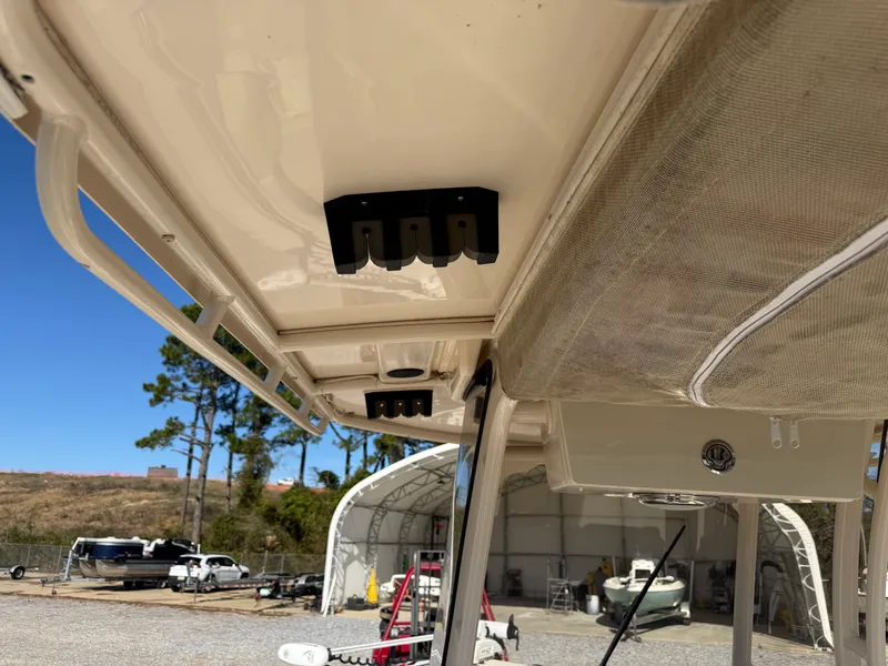 Slide: The Image of Grady-White 281 COASTAL EXPLORER 2023 - 11