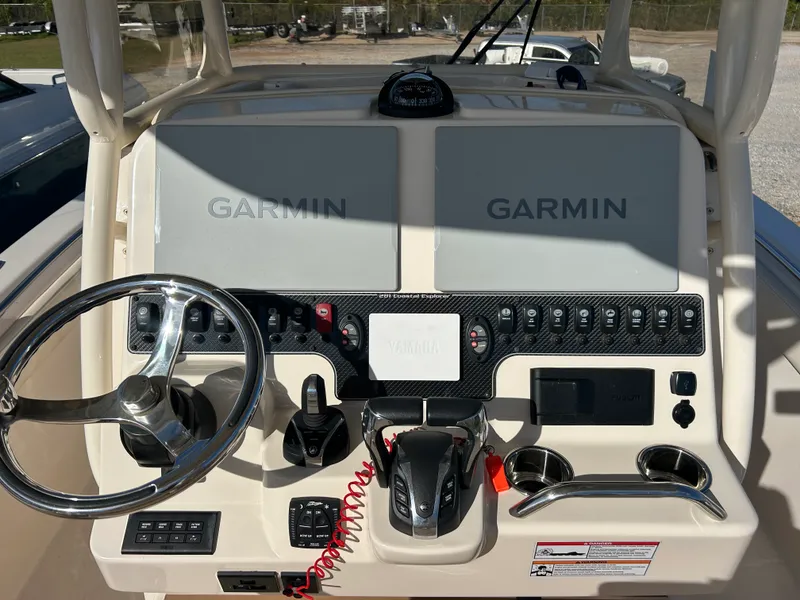 Slide: The Image of Grady-White 281 COASTAL EXPLORER 2023 - 14