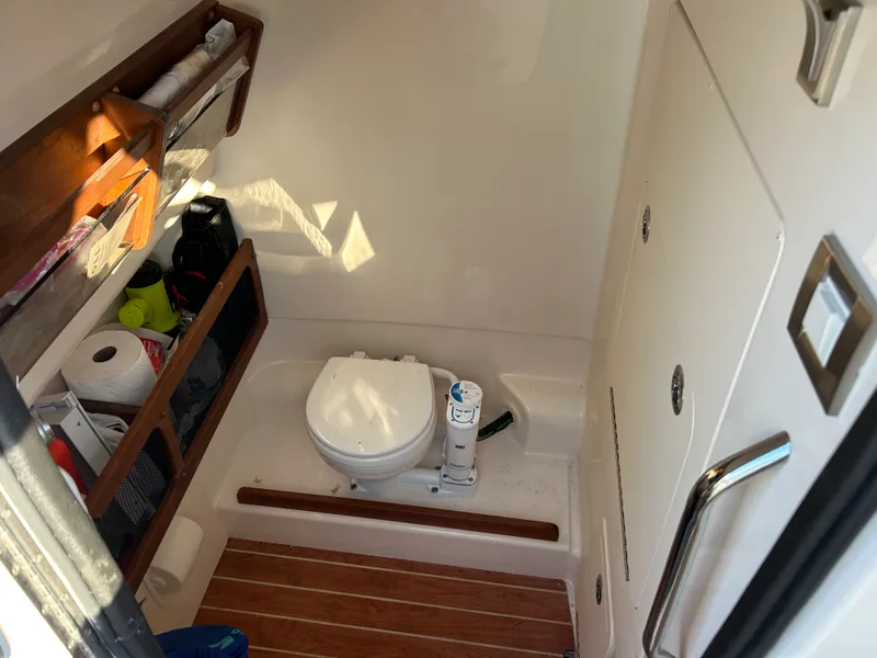 Slide: The Image of Grady-White 281 COASTAL EXPLORER 2023 - 16