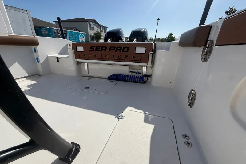 Slide: The Image of Sea Pro 259 Center Console 2019 - 84