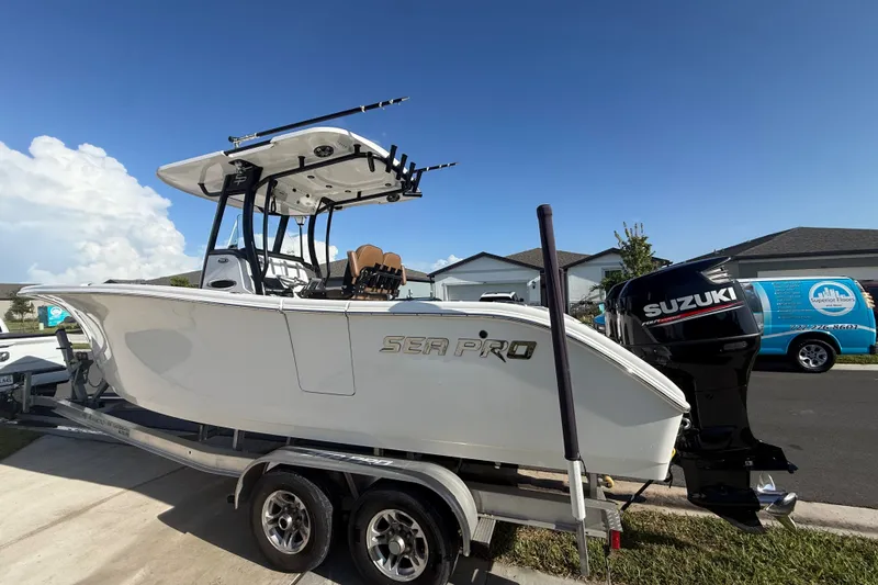 Slide: The Image of Sea Pro 259 Center Console 2019 - 10