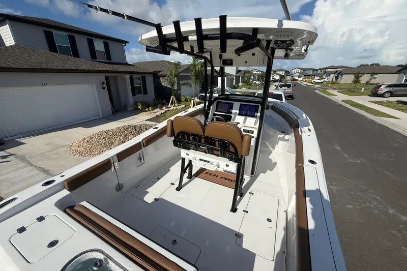 Slide: The Image of Sea Pro 259 Center Console 2019 - 21