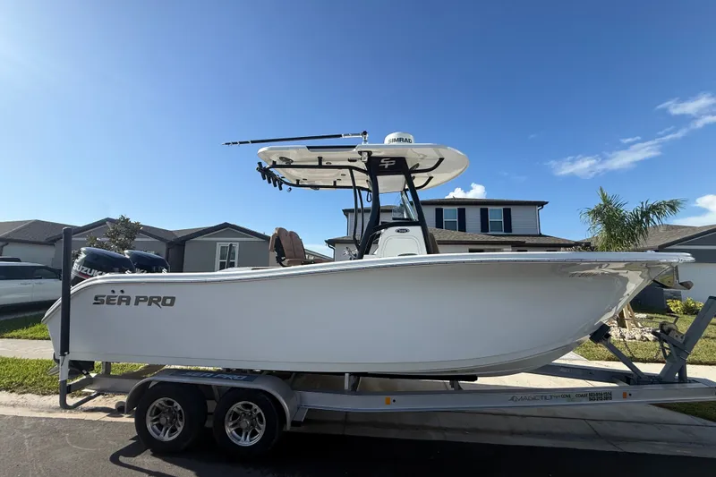 Slide: The Image of Sea Pro 259 Center Console 2019 - 19