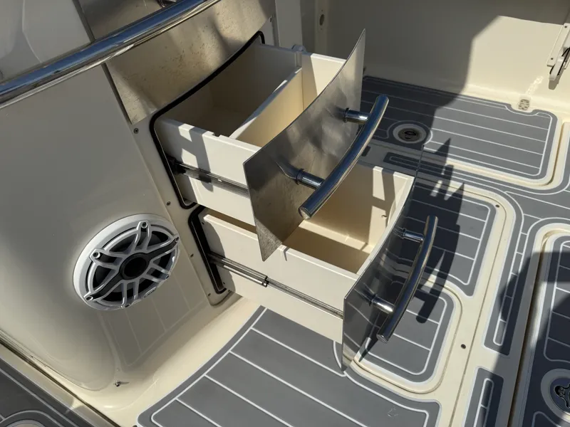 Slide: The Image of Scout 277 LXF 2020 - 13