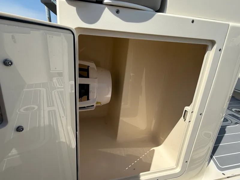 Slide: The Image of Scout 277 LXF 2020 - 17