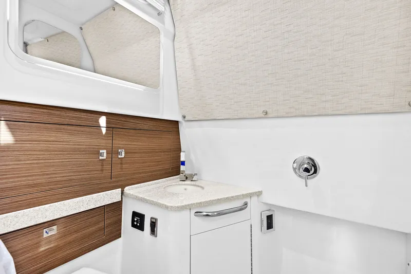 Slide: The Image of Boston Whaler 420 Outrage 2022 - 27