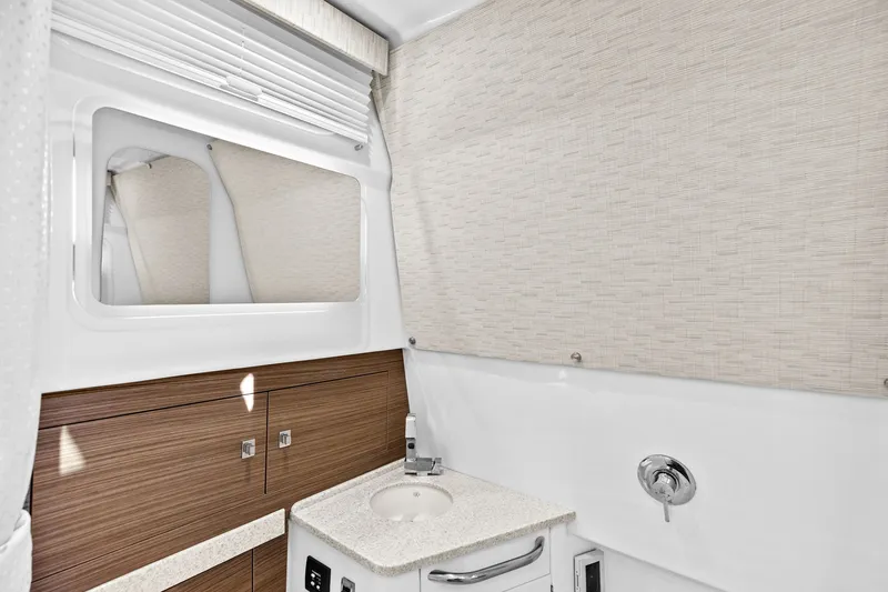 Slide: The Image of Boston Whaler 420 Outrage 2022 - 28