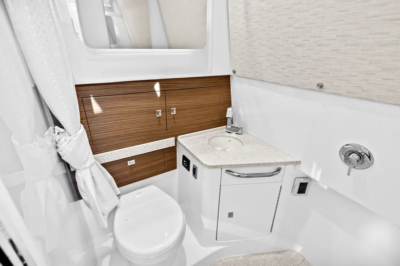 Slide: The Image of Boston Whaler 420 Outrage 2022 - 29