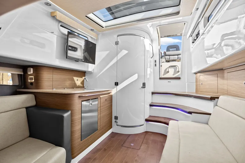 Slide: The Image of Boston Whaler 420 Outrage 2022 - 33