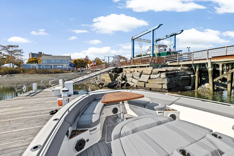 Slide: The Image of Boston Whaler 420 Outrage 2022 - 39