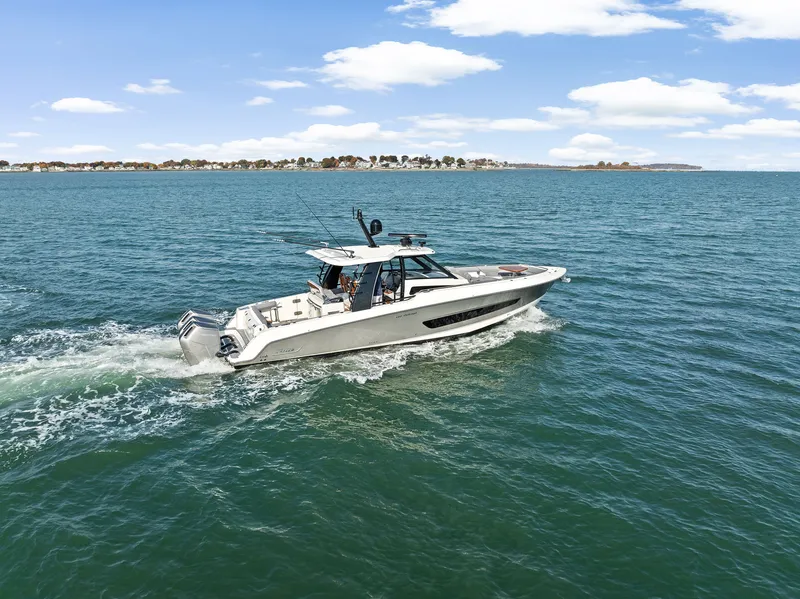 Slide: The Image of Boston Whaler 420 Outrage 2022 - 46