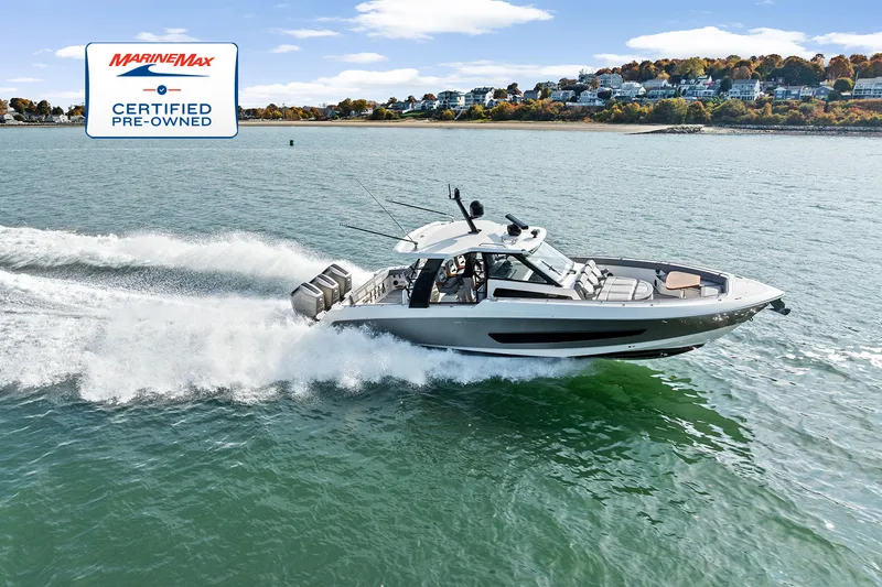 The Image of Boston Whaler 420 Outrage 2022 - 0