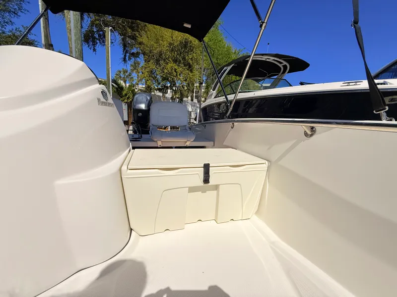 Slide: The Image of Boston Whaler 150 Super Sport 2018 - 15