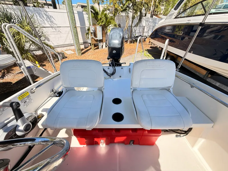 Slide: The Image of Boston Whaler 150 Super Sport 2018 - 17