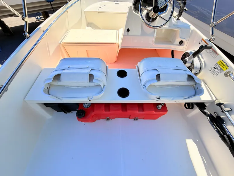 Slide: The Image of Boston Whaler 150 Super Sport 2018 - 9