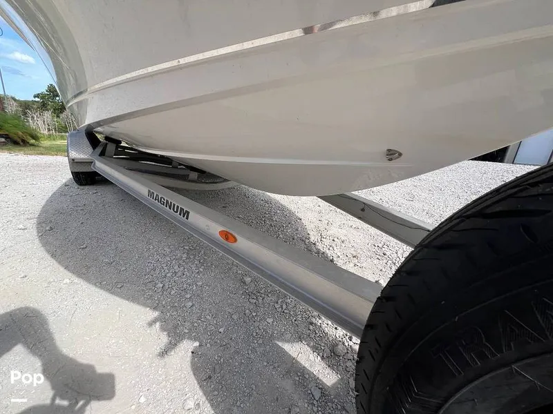 Slide: The Image of Clean Shiny Hull - 15720307