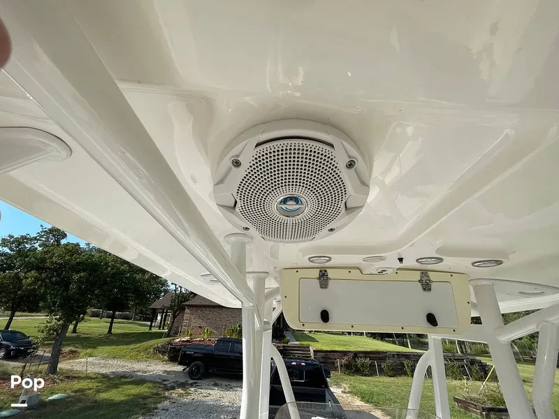 Slide: The Image of Marine Speakers Throughout - 15755268