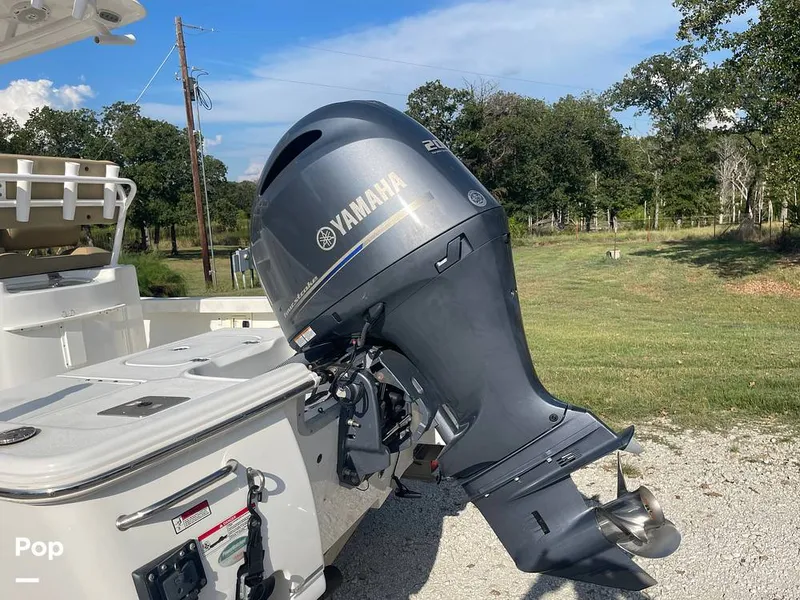 Slide: The Image of Yamaha 200 EFI Four Stroke - 15755682