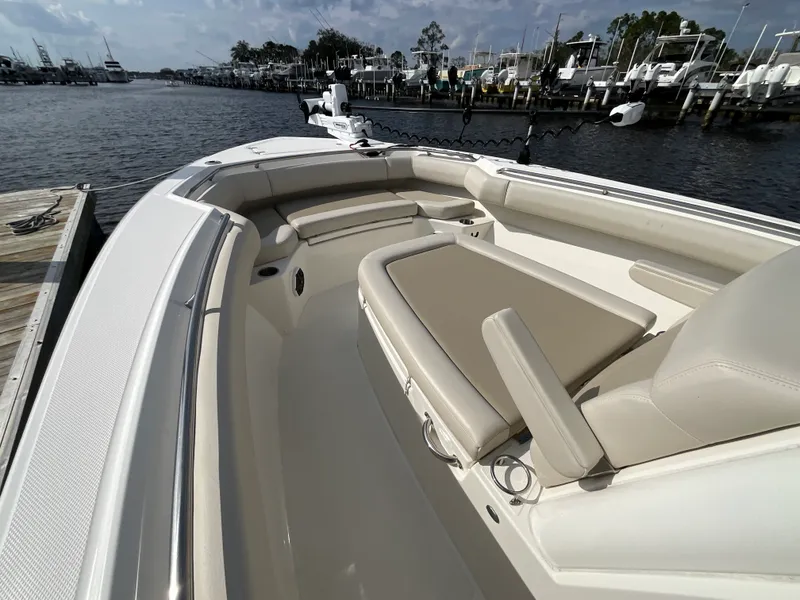 Slide: The Image of Boston Whaler 280 Outrage 2024 - 21