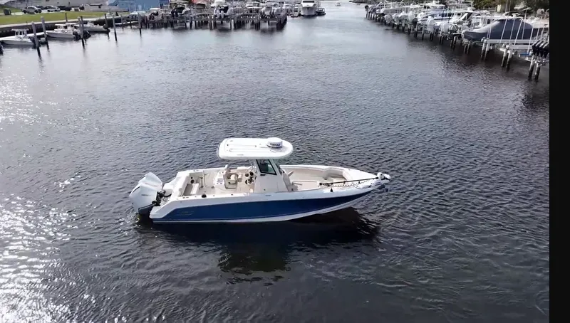 Slide: The Image of Boston Whaler 280 Outrage 2024 - 4