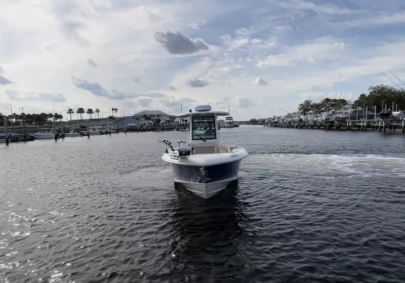 Slide: The Image of Boston Whaler 280 Outrage 2024 - 5