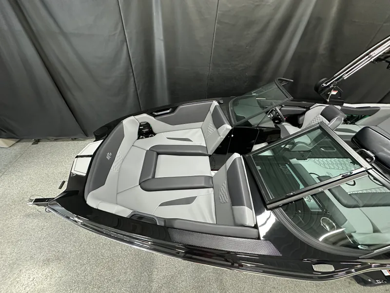 Slide: The Image of Mastercraft NXT22 2026 - 2