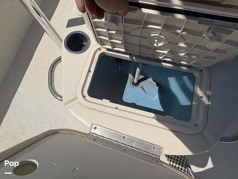 Slide: The Image of Passenger Seat With Backrest/live Well/bait Well - 15727684