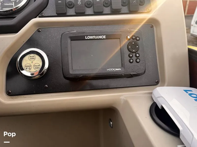 Slide: The Image of Sweetwater SW 2086 2022 - 16072123