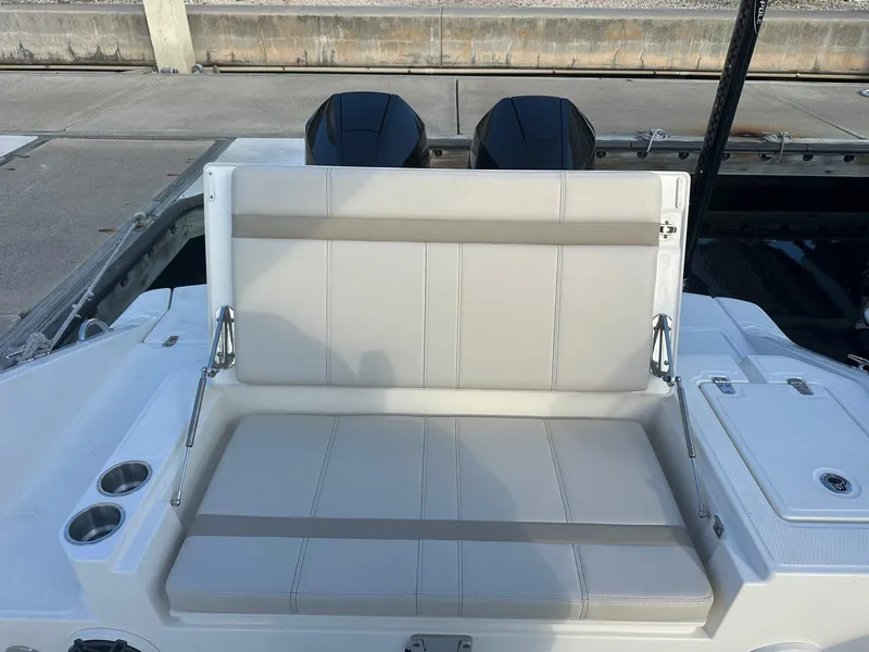 Slide: The Image of Boston Whaler 280 Dauntless 2026 - 20