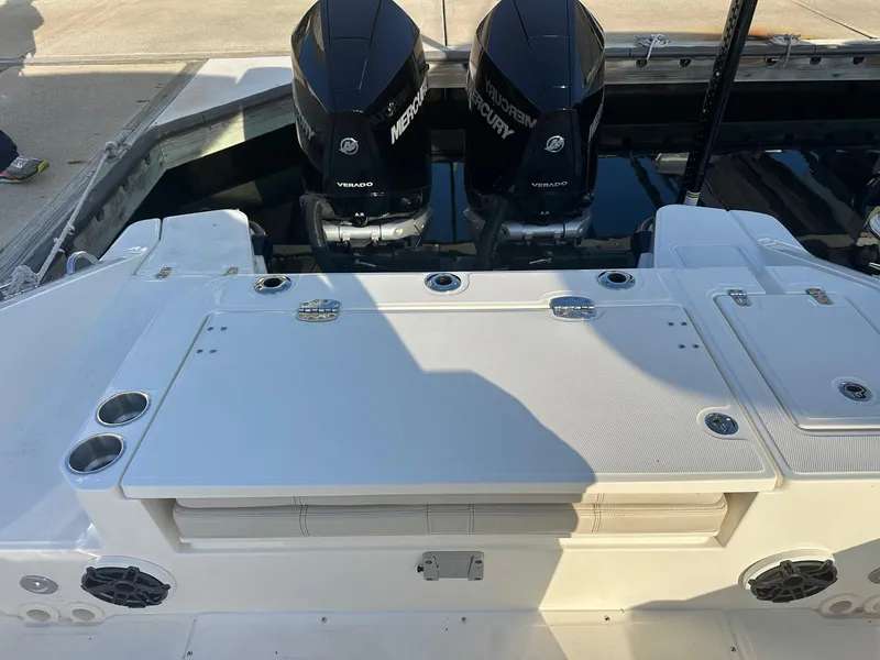 Slide: The Image of Boston Whaler 280 Dauntless 2026 - 21