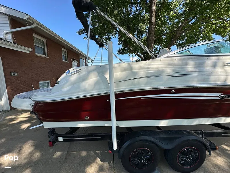Slide: The Image of Sea Ray 240 Sundeck 2007 - 15814451