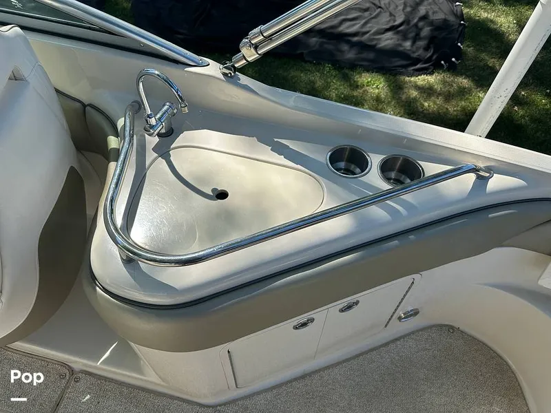 Slide: The Image of Sea Ray 240 Sundeck 2007 - 15814331