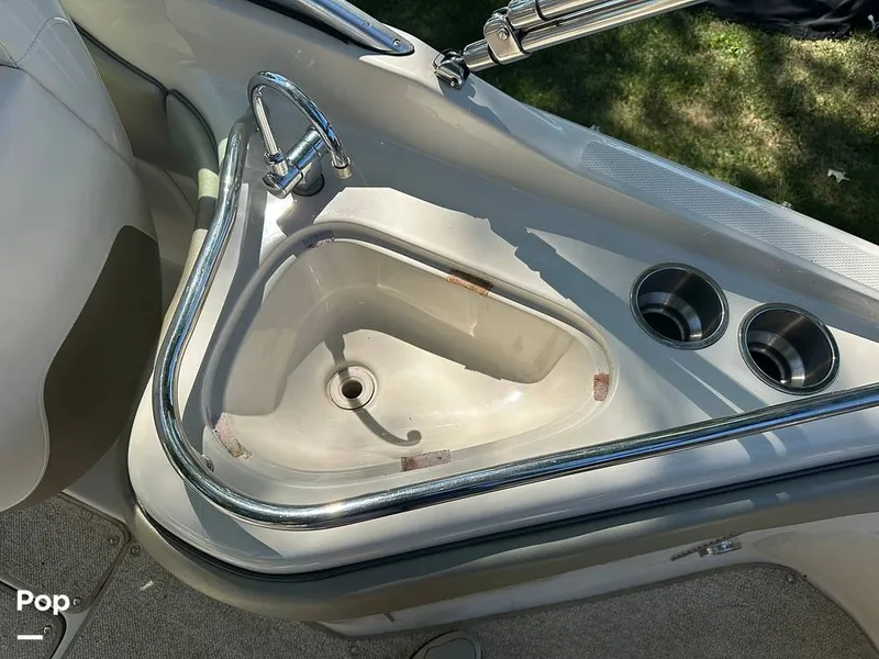 Slide: The Image of Sea Ray 240 Sundeck 2007 - 15814332