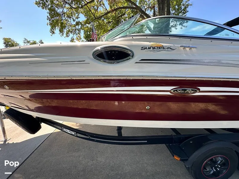 Slide: The Image of Sea Ray 240 Sundeck 2007 - 15814385